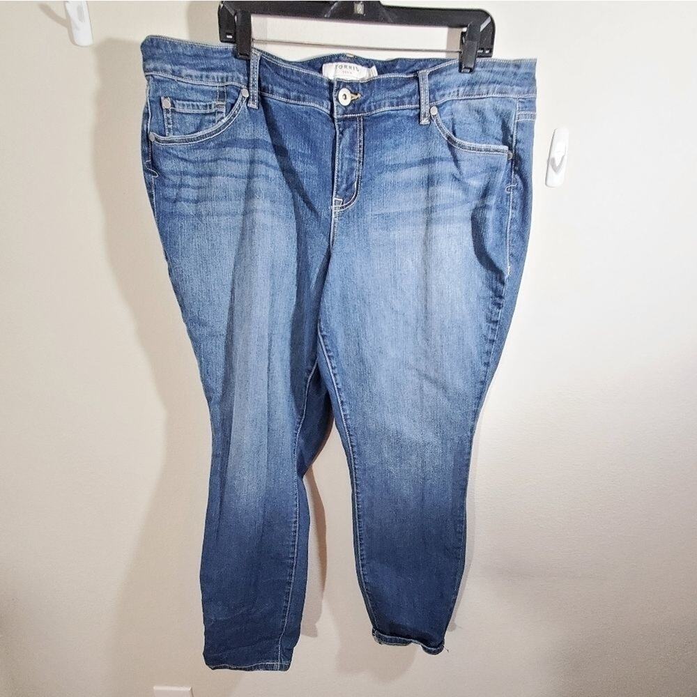 Torrid skinny jeans plus size 20‎